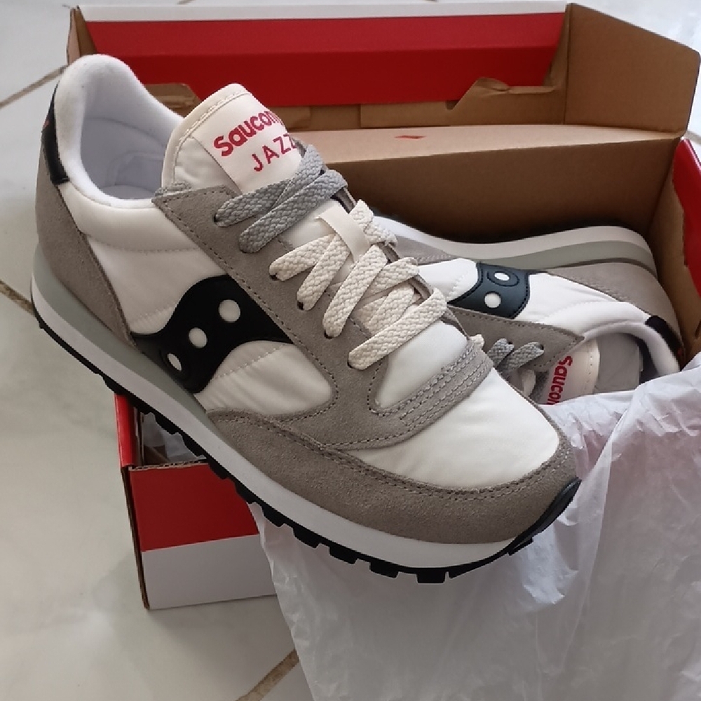 Saucony Jazz Big Kids Shoes - White and Gray